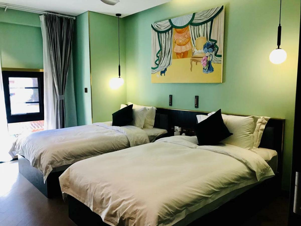 Moon And Chalice Boutique Hotel Кунмин Екстериор снимка